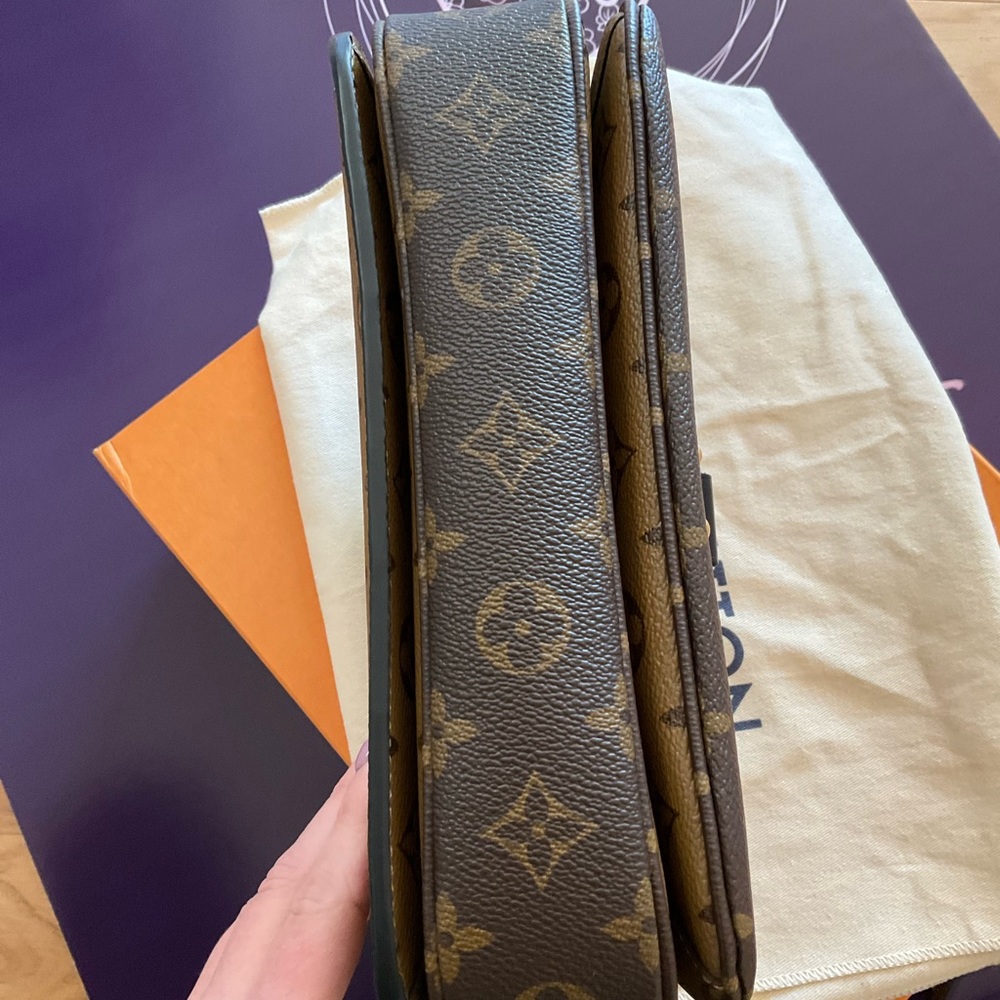 Sold Louis Vuitton Reverse Monogram Pouchette Métis - Picture 7 of 16
